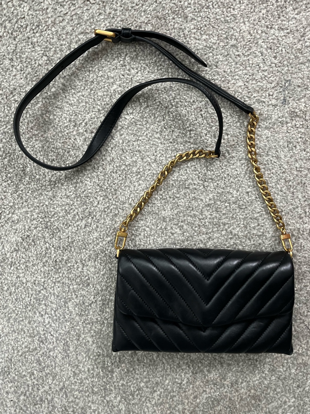 EUC Quince Black Quilted Crossbody with Gold Chain - Picture 15 of 16